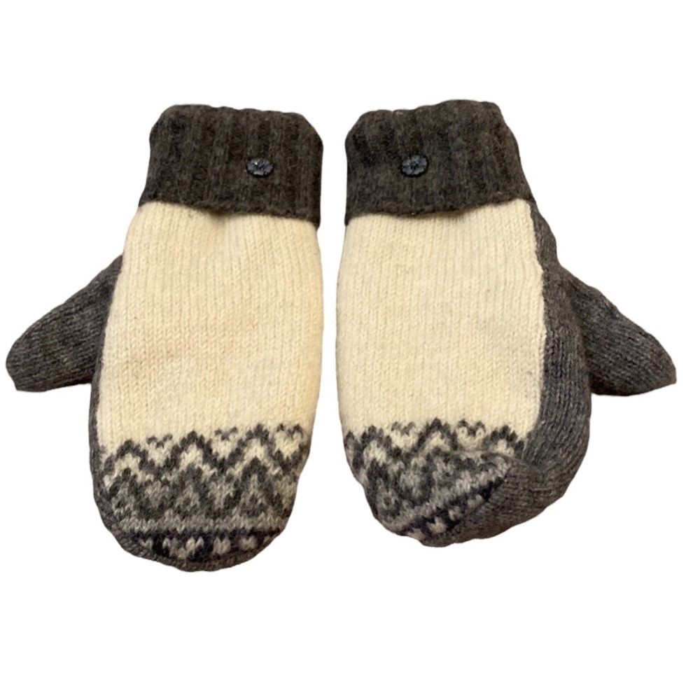 Wool gloves.